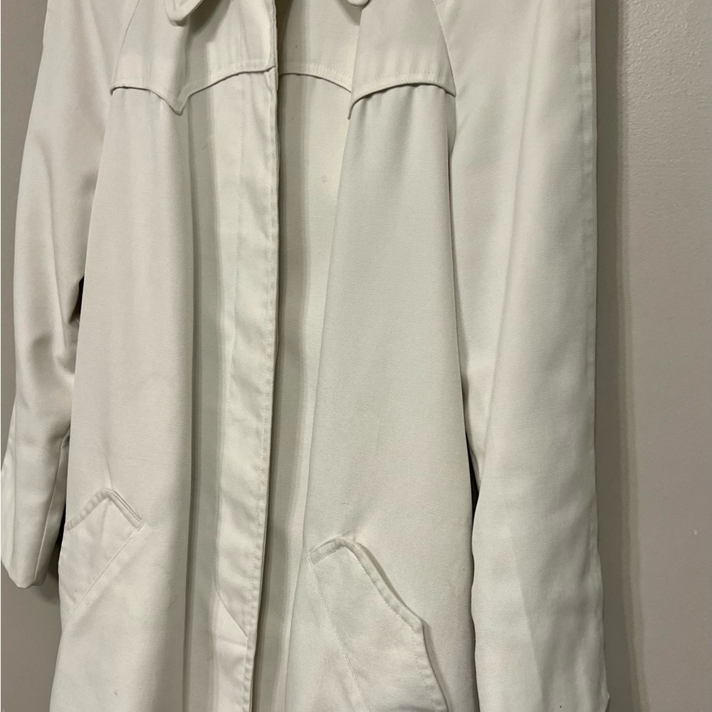 Women’s Coat By London Fog. Size 10